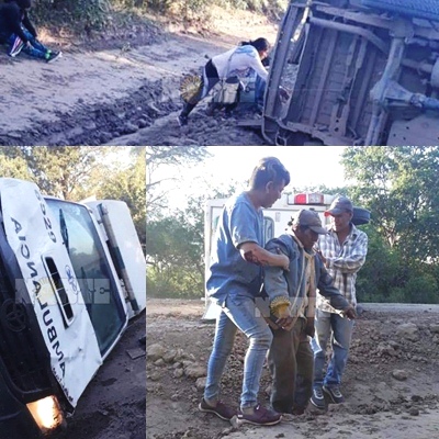 VillaOcampoSF . J.J. Castelli Chaco Tumb una ambulancia que